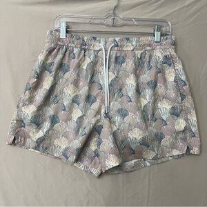 Abercrombie & Fitch Men's Sea Shell Print Shorts Size Medium